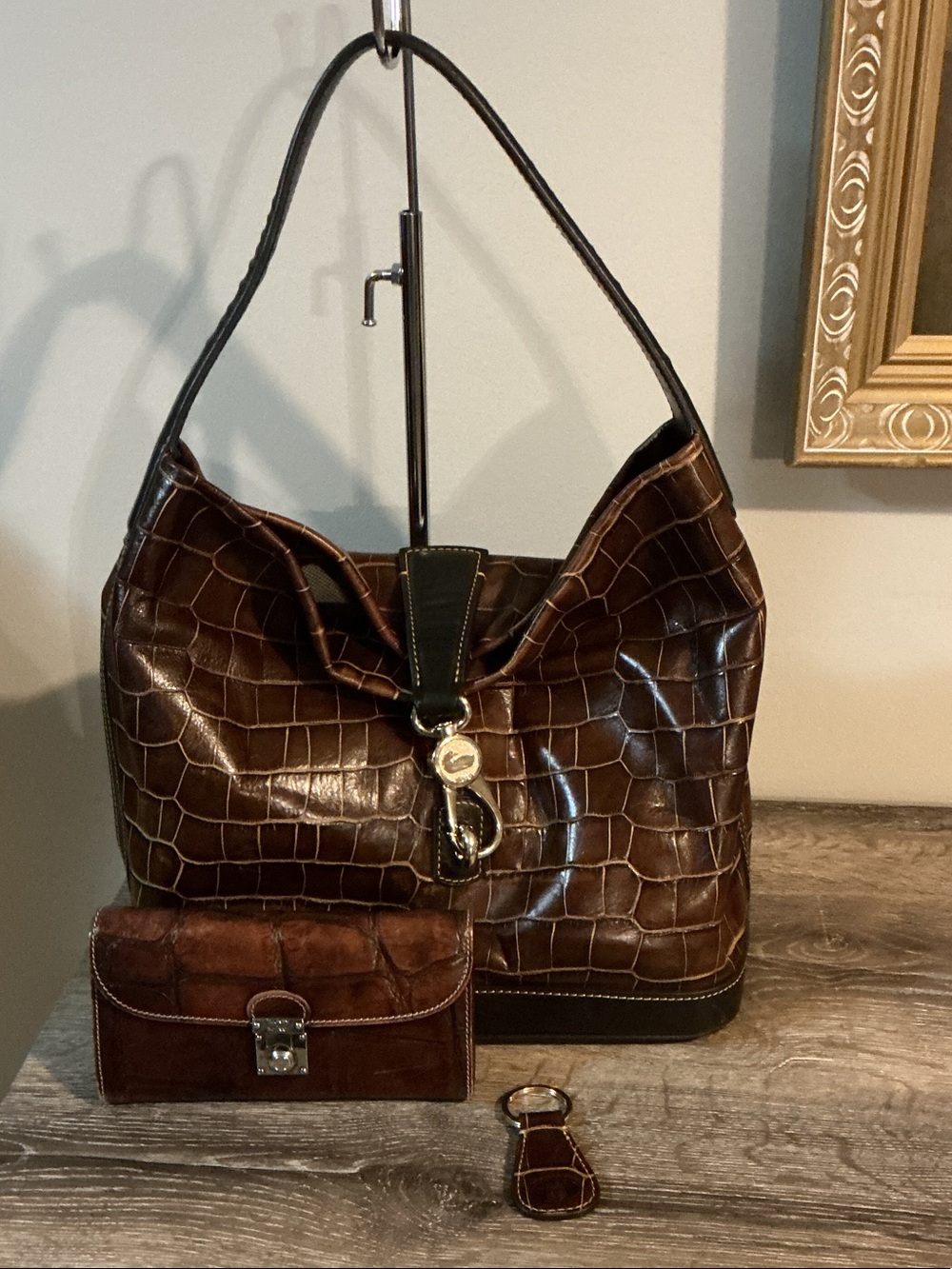 Dooney & Bourke Brown Croc-Embossed Hobo Shoulder Bag Wallet Key Fob 3pc EUC